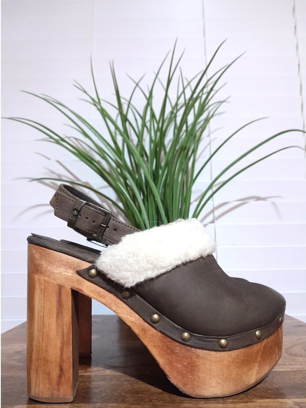 leather wood slingback chunky heel fall winter clogs boho style 5 Worlds 8.5